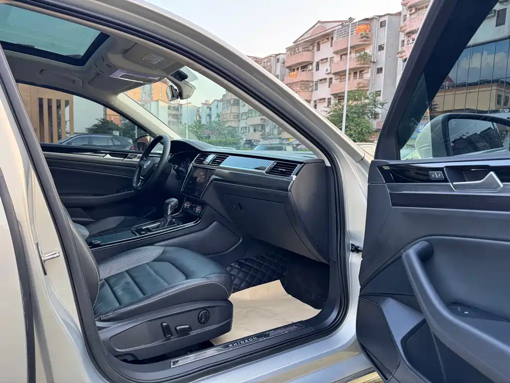 Volkswagen Phideon — миниатюра 11