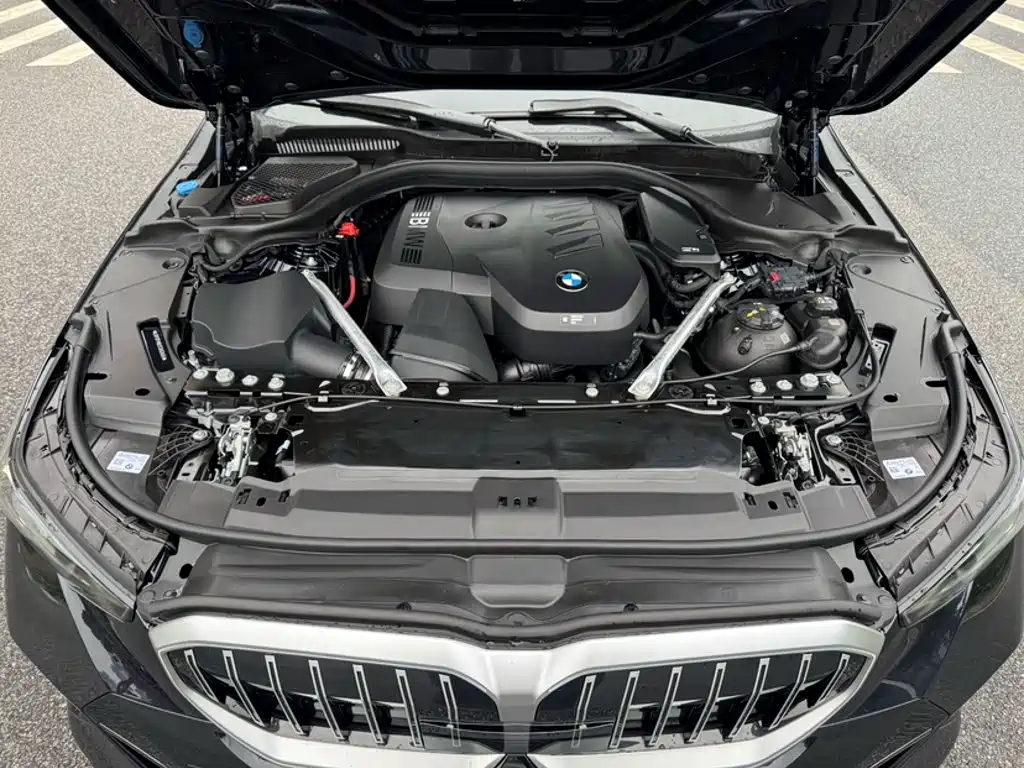 BMW 5 Series — миниатюра 20