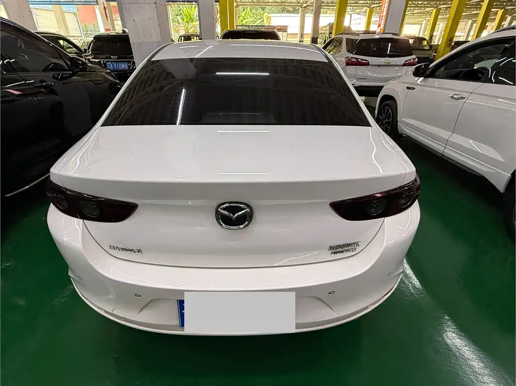 Mazda 3 Axela — миниатюра 3