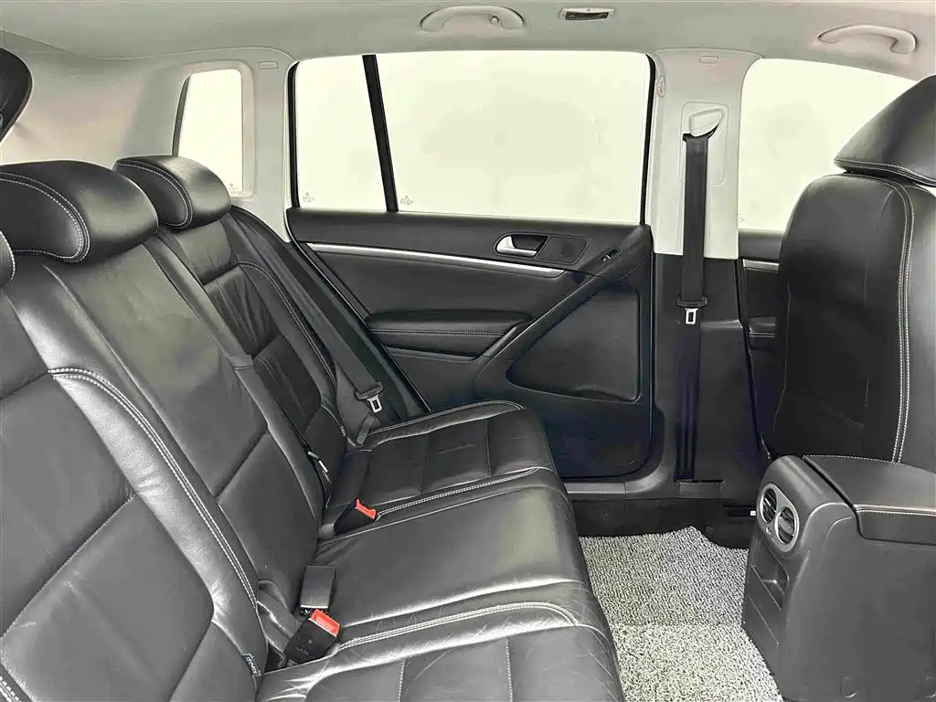Volkswagen Tiguan — миниатюра 7