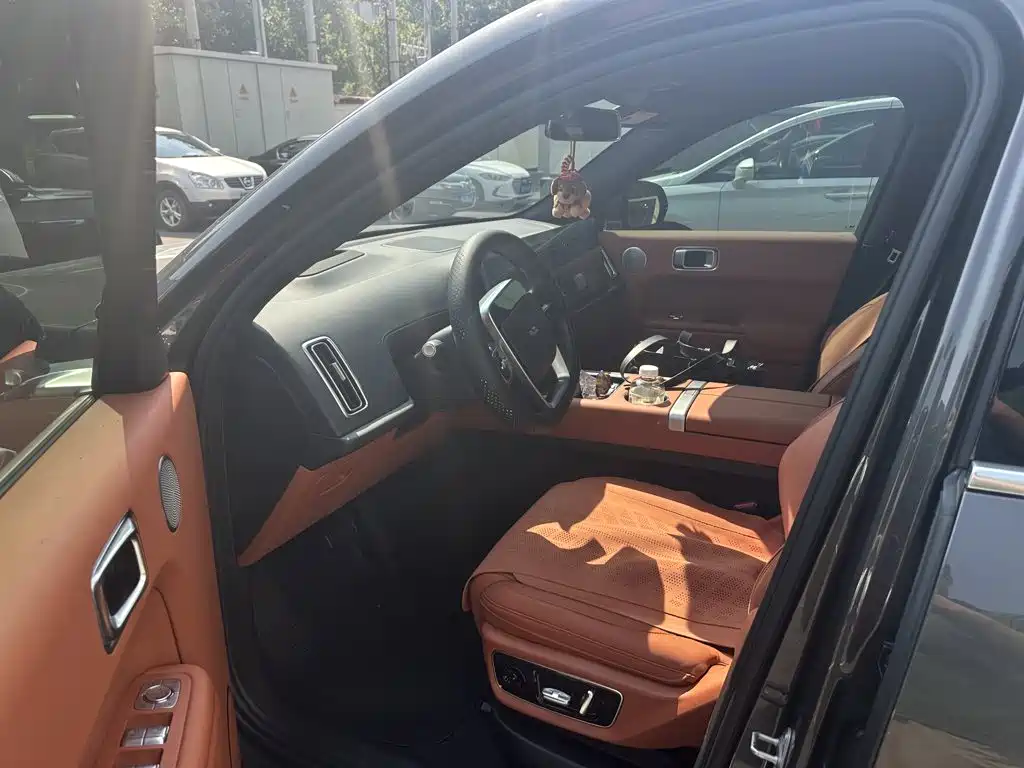 Li Auto Li L7 — миниатюра 2