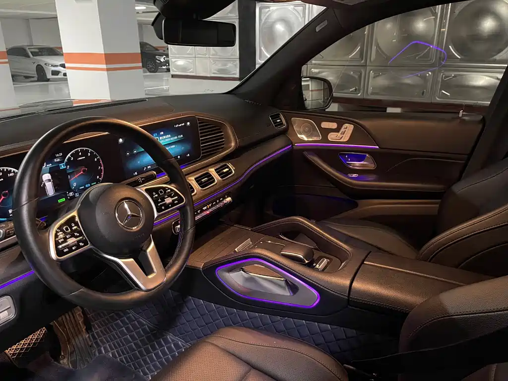 Mercedes-Benz GLS — миниатюра 8