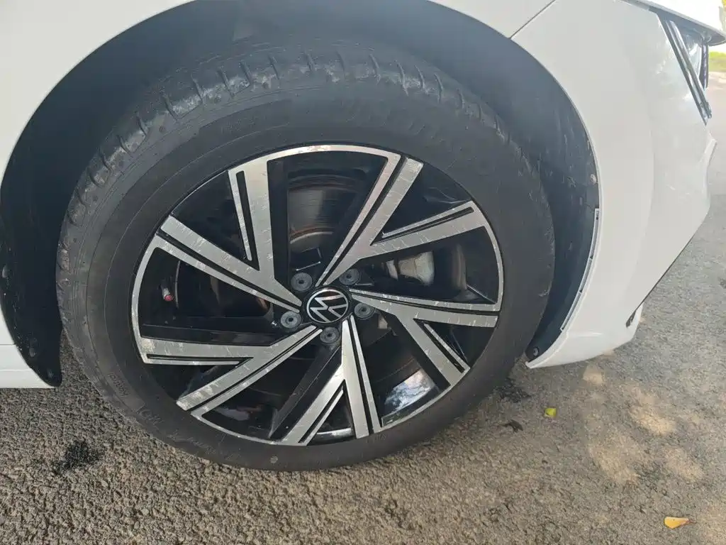 Volkswagen CC — миниатюра 8