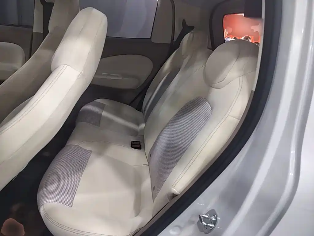 Wuling MINIEV — миниатюра 17