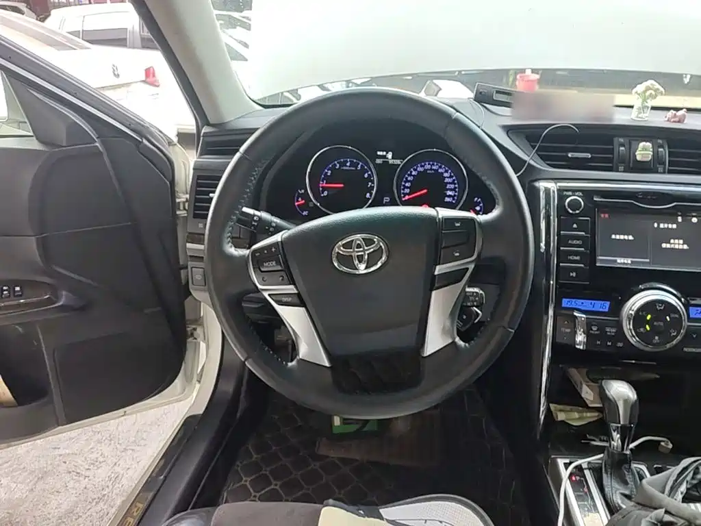 Toyota Reiz — миниатюра 11