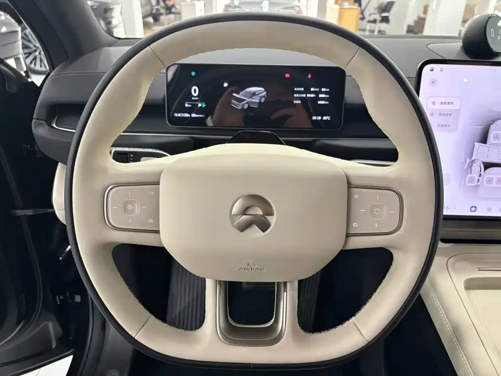 NIO ES6 — миниатюра 14