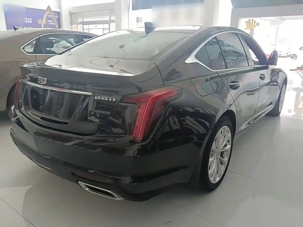 Cadillac CT5 — миниатюра 7