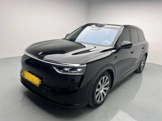 AITO ASK THE WORLD M8 2025