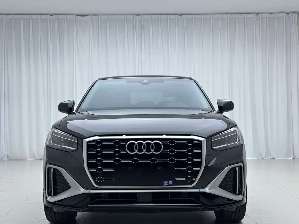 Audi Q2L 2022 35 TFSI Fashion