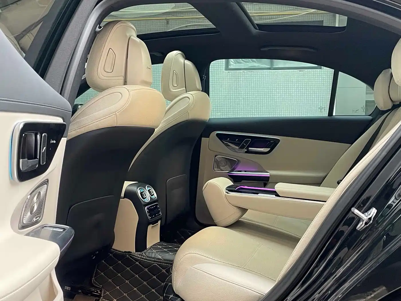 Mercedes-Benz C-class id 4680444 из Китая 26