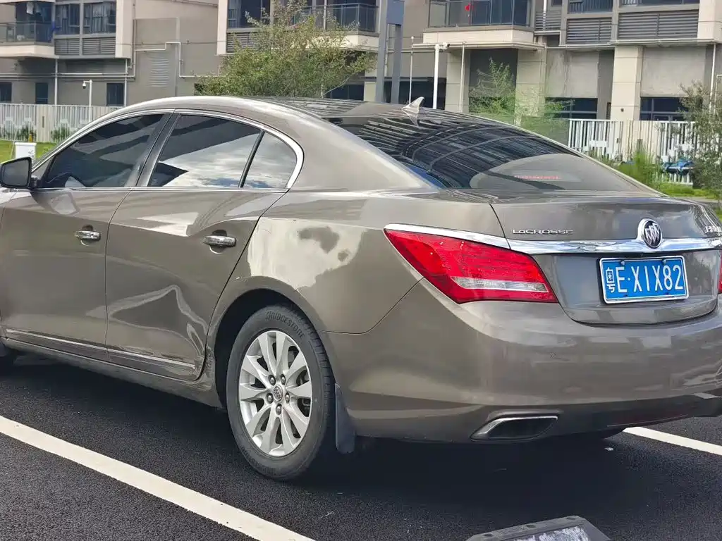 Buick LaCrosse — миниатюра 7