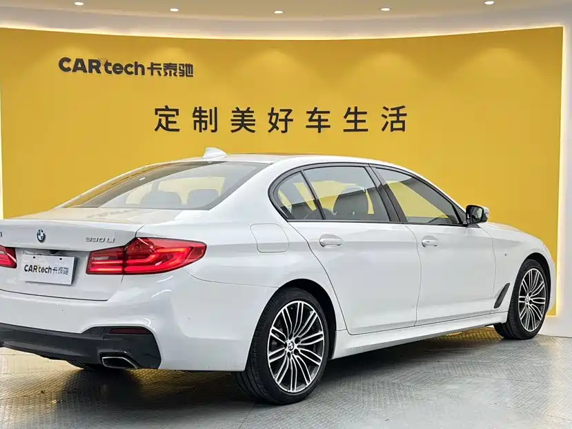 BMW 5 Series — миниатюра 4