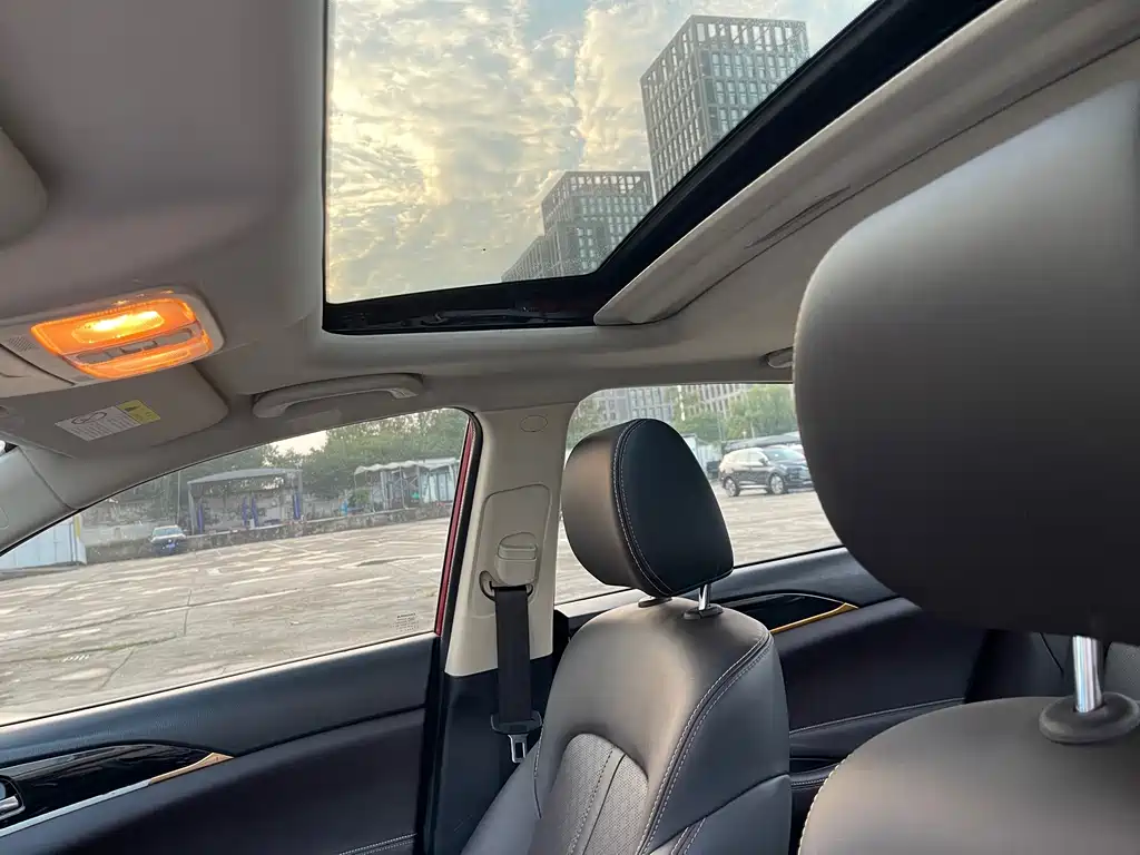 Changan Eado DT — миниатюра 8