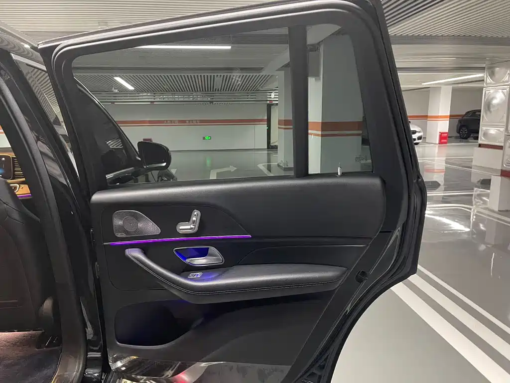 Mercedes-Benz GLS — миниатюра 17