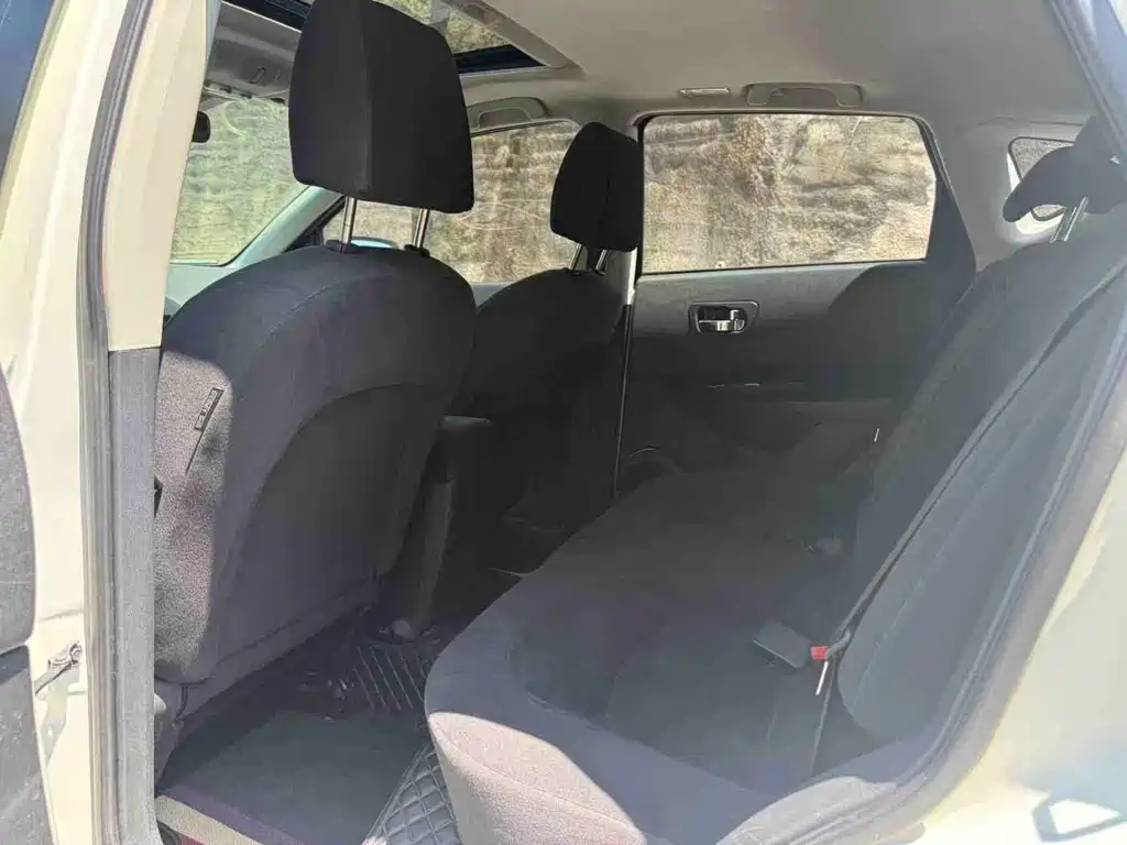Nissan Qashqai — миниатюра 4