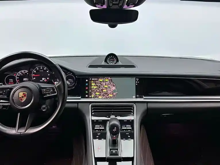 Porsche Panamera — миниатюра 15