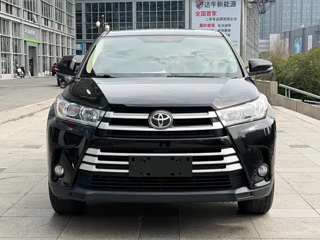 TOYOTA HIGHLANDER 2019
