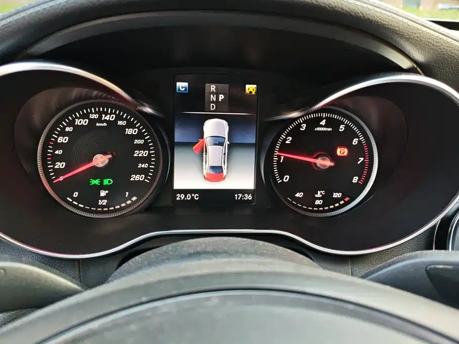 Mercedes-Benz C-Class — миниатюра 14