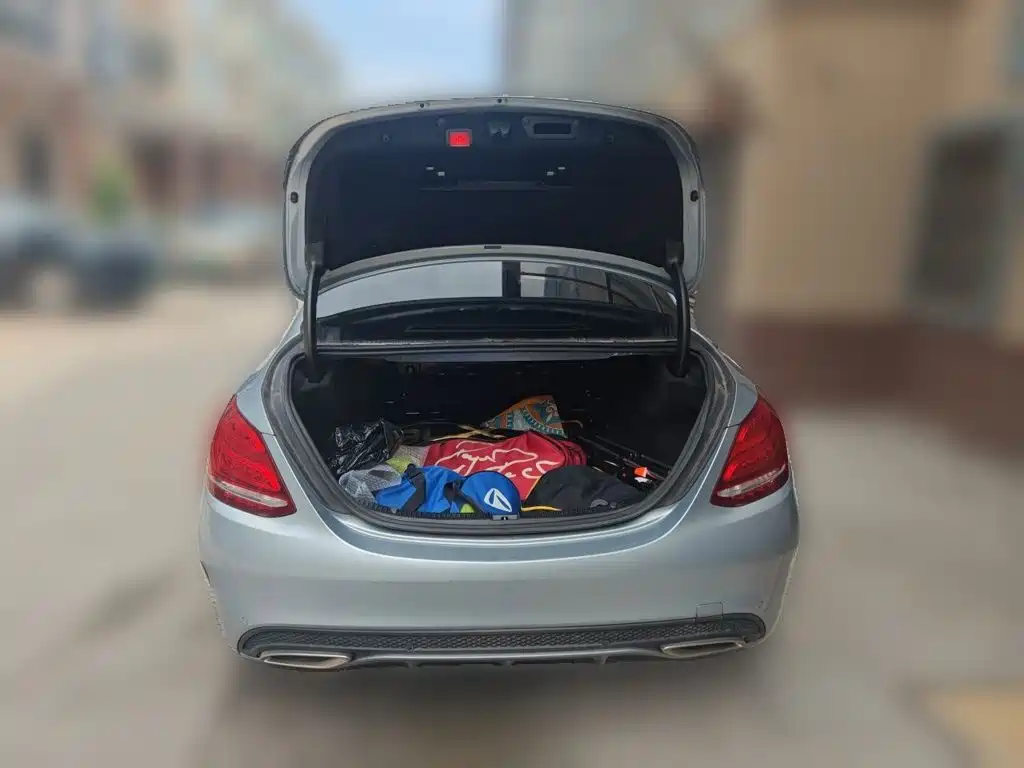 Mercedes-Benz C-Class — миниатюра 10