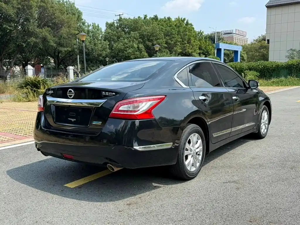 Nissan Teana — миниатюра 9