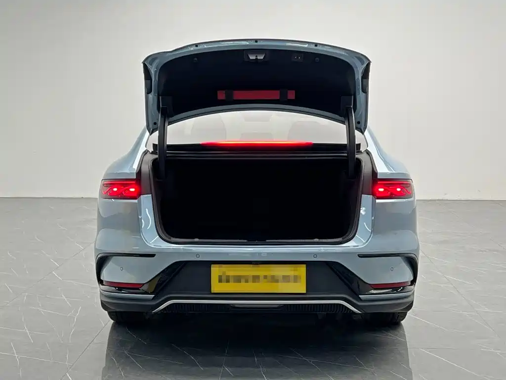 BYD Han — миниатюра 10