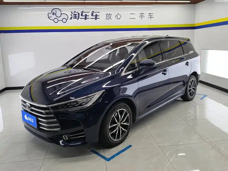Купить BYD MAX
