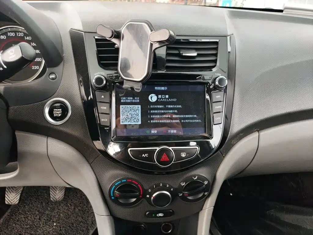 Hyundai Verna — миниатюра 9