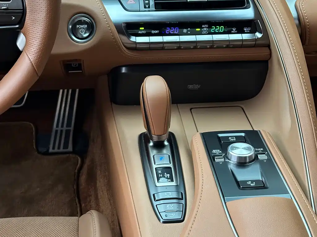 Lexus LC — миниатюра 20