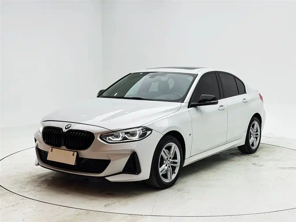 BMW 1 Series 2021