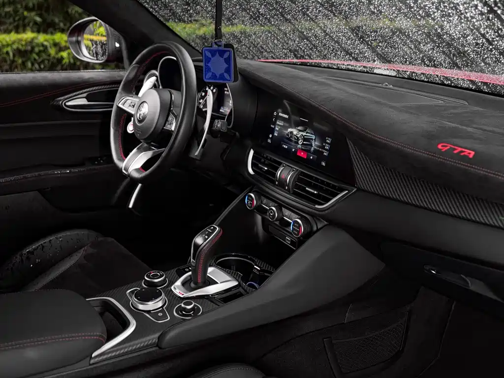 Alfa Romeo Giulia — миниатюра 30