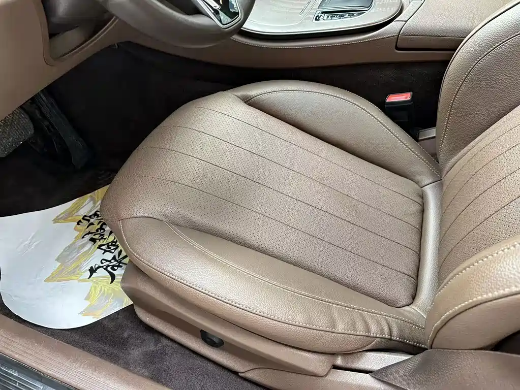 Mercedes-Benz E-Class — миниатюра 21