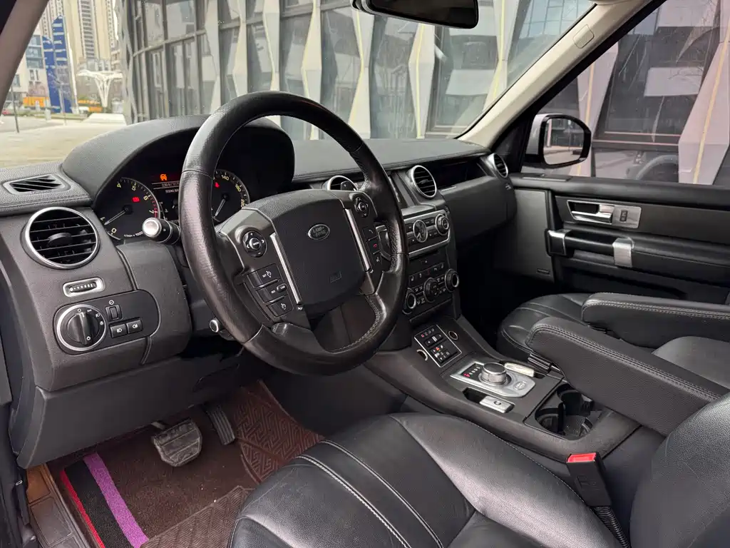 Land Rover Discovery 2016 3.0 SC V6 HSE