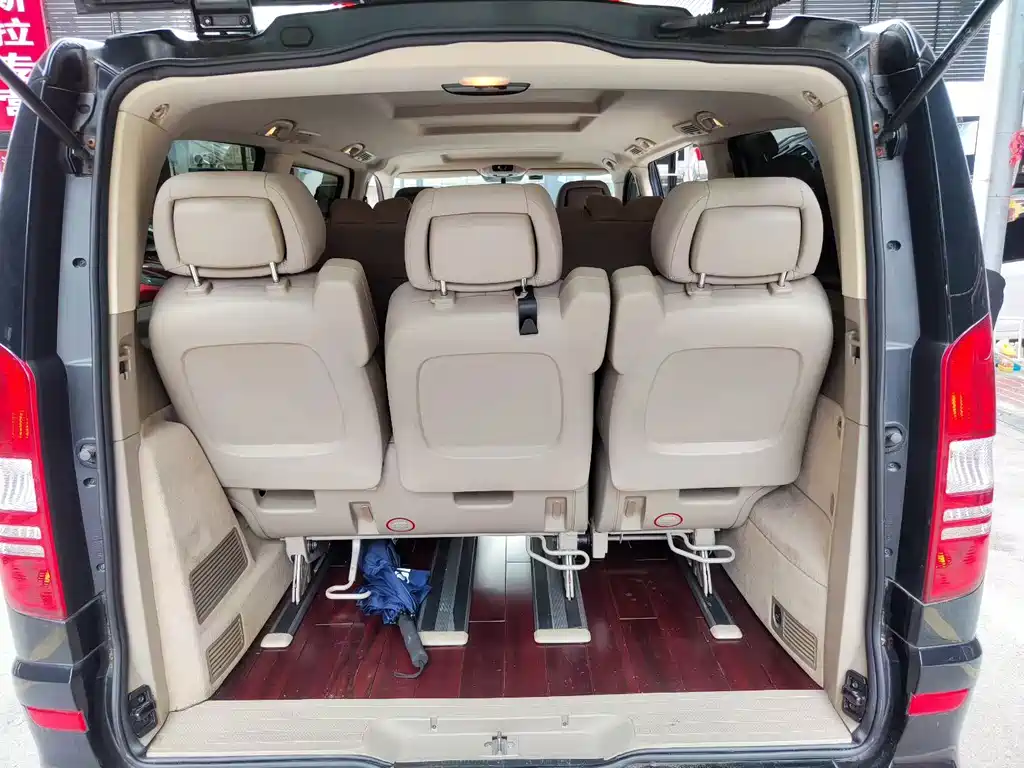 Mercedes-Benz Viano — миниатюра 8