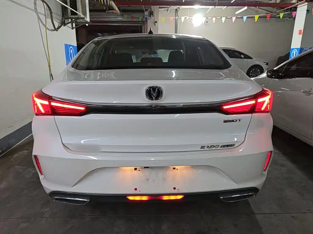 Changan Eado — миниатюра 6