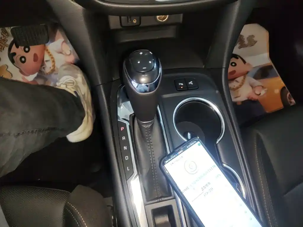 Chevrolet Equinox — миниатюра 14