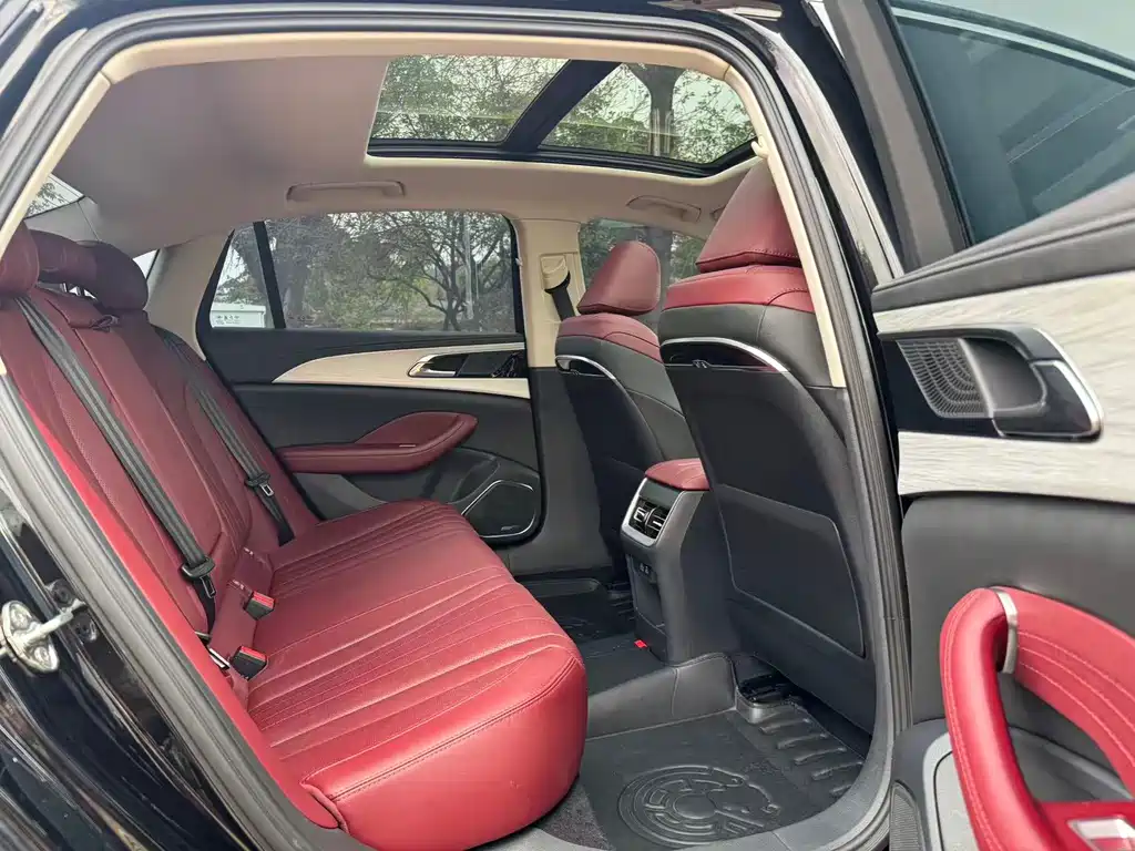 Hongqi Hongqi H5 — миниатюра 10