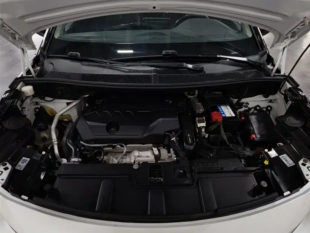 Peugeot 5008 2019 360THP 5 мест Elite