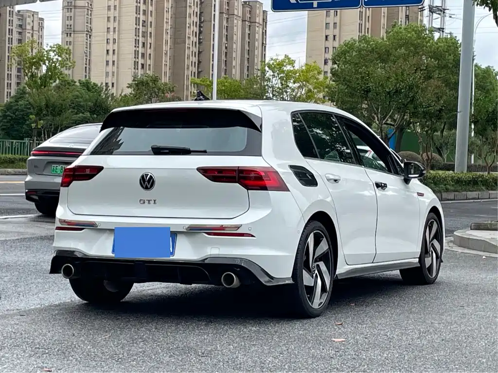 Volkswagen Golf GTI — миниатюра 13