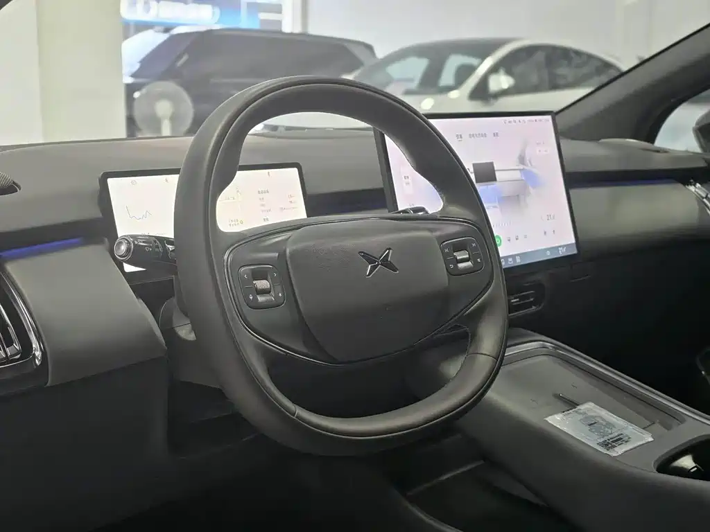 XPeng P7+ — миниатюра 7