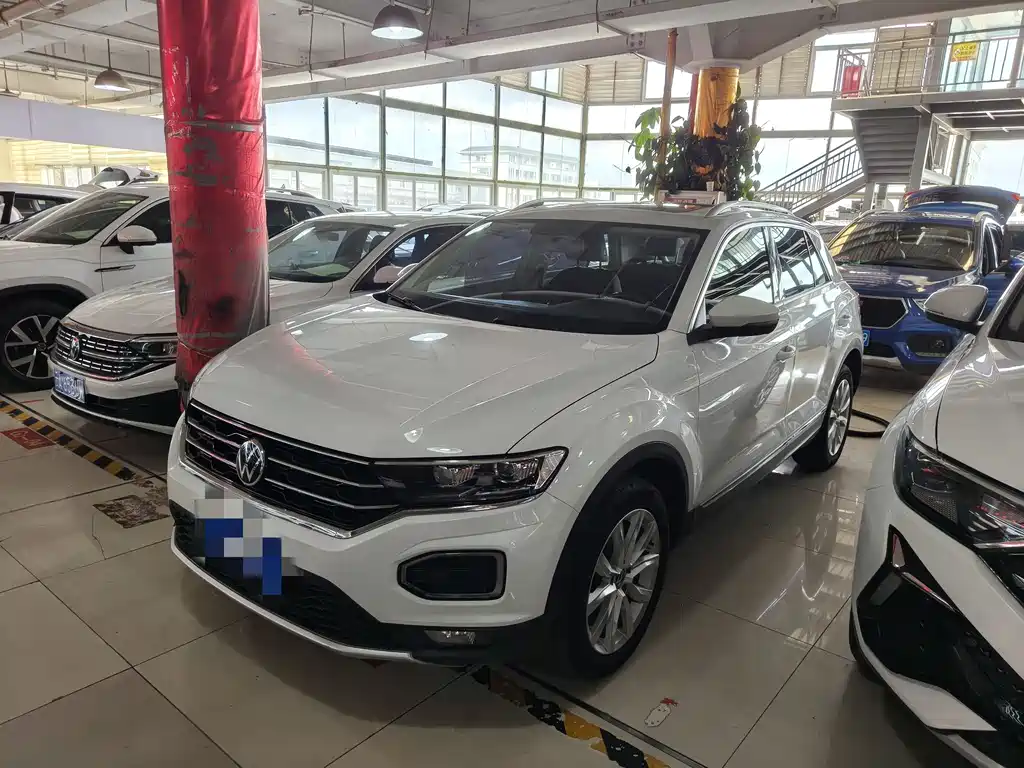 Купить Volkswagen T-Roc