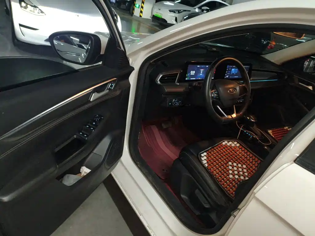 Ford Escort — миниатюра 12