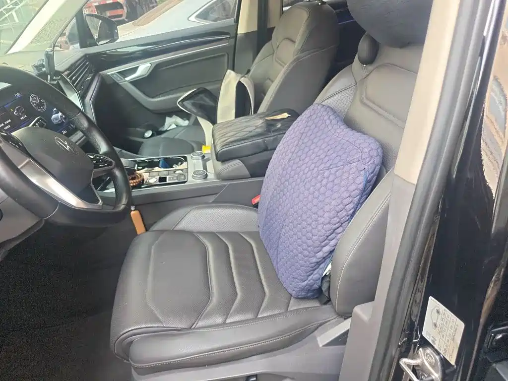 Volkswagen Touareg — миниатюра 17