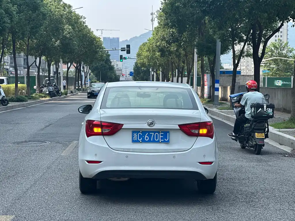 Buick Excelle — миниатюра 5