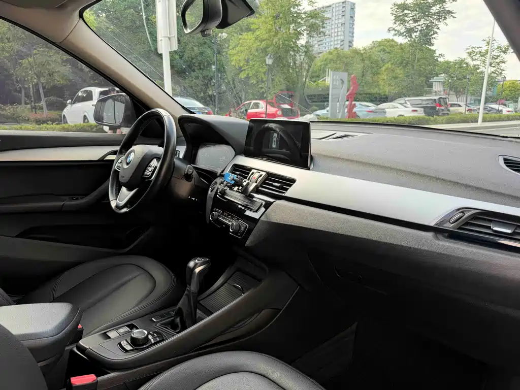 BMW X1 — миниатюра 11