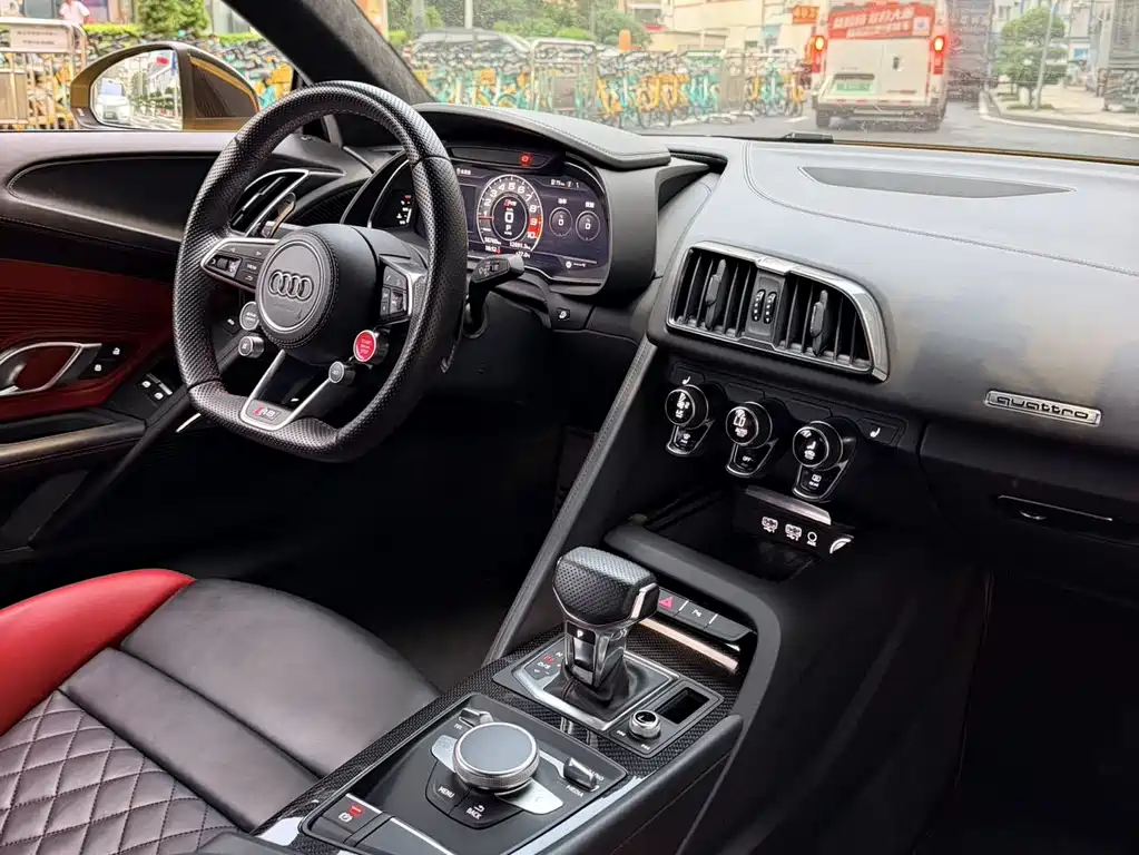 Audi R8 2021 V10 Coupe performance