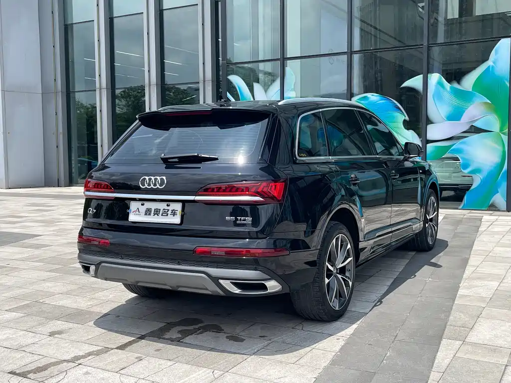 Audi Q7 2020 55 TFSI quattro S line Sport