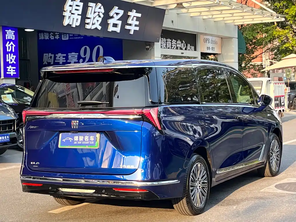 BUICK GL8 NEW ENERGY