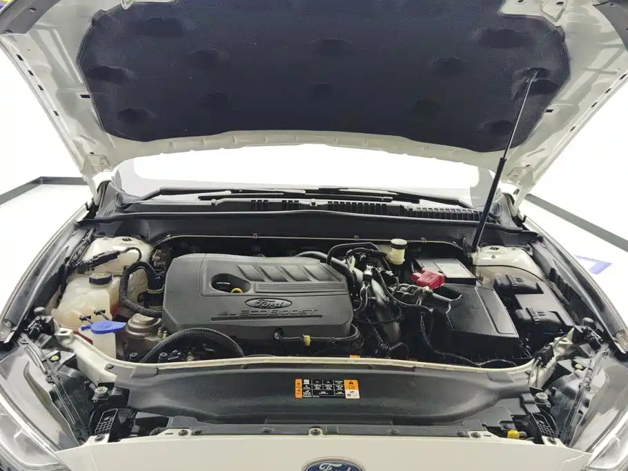 Ford Mondeo — миниатюра 10