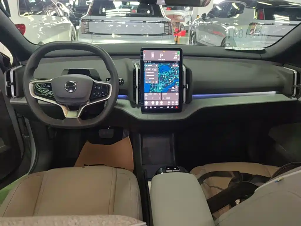 Volvo EX30 — миниатюра 10