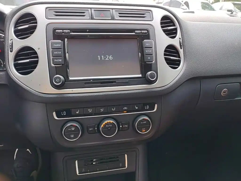 Volkswagen Tiguan — миниатюра 13